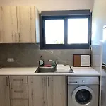Seaside Two Bedroom Deluxe Flat In Tourist Area