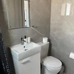 Seaside Two Bedroom Deluxe Flat In Tourist Area Apartment *