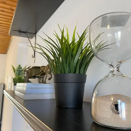 Seaside Two Bedroom Deluxe Flat In Tourist Area アパート