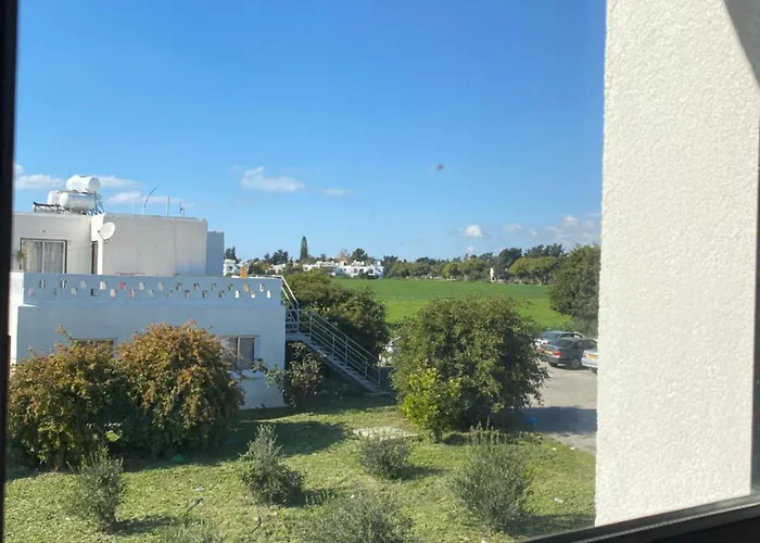 Seaside Two Bedroom Deluxe Flat In Tourist Area 公寓 *