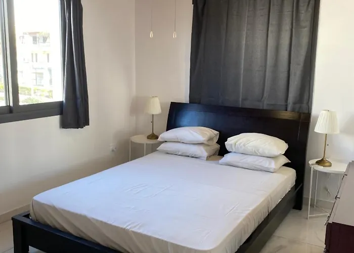 Seaside Two Bedroom Deluxe Flat In Tourist Area Paphos